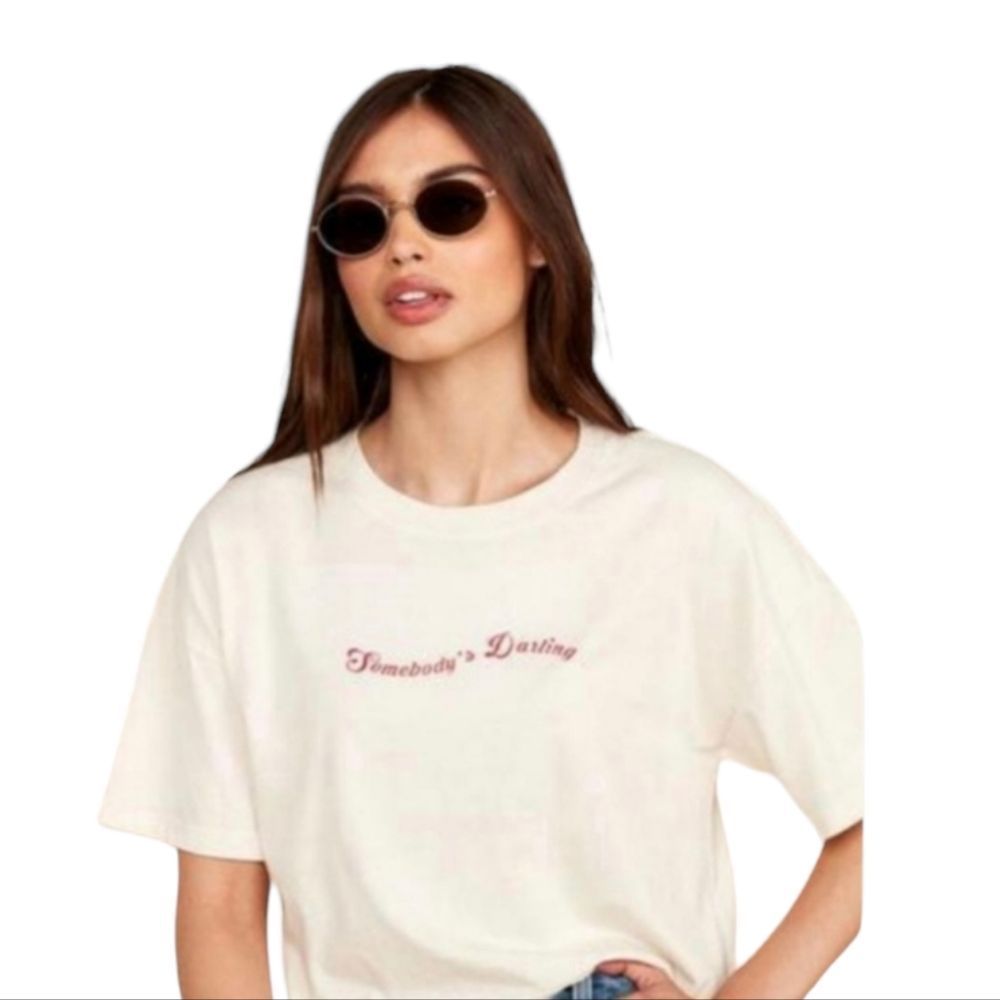 MATE the Label NWT The Roxy Cropped Tee Somebody's Darling in Bone women…